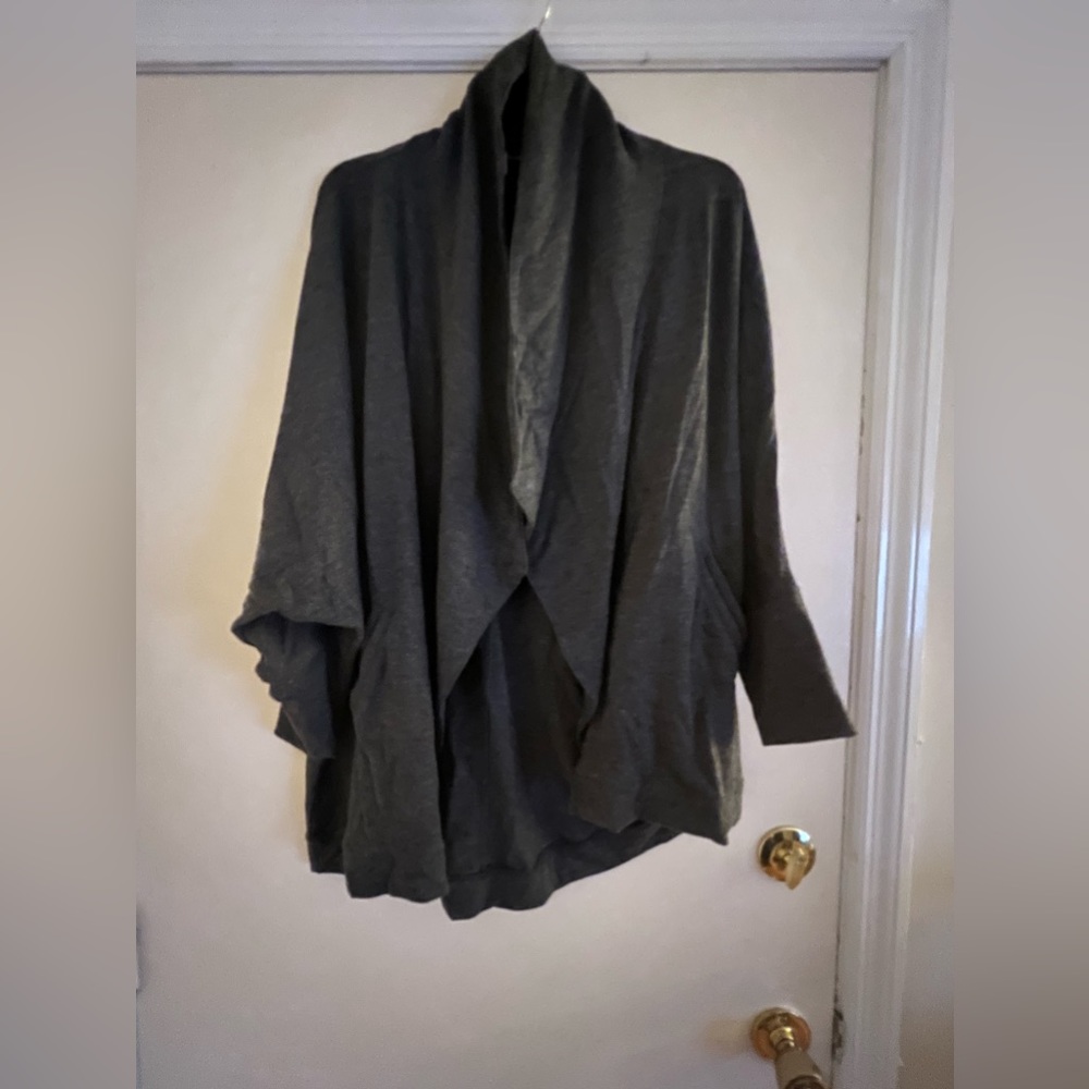 Victoria’s Secret Sweater Size small